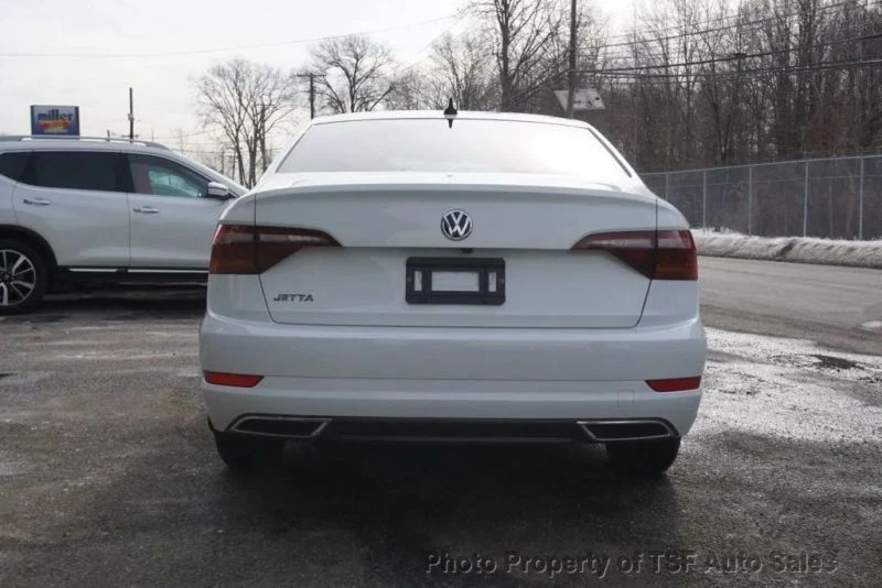 2019 Volkswagen A7 Jetta - Image 7 of 12