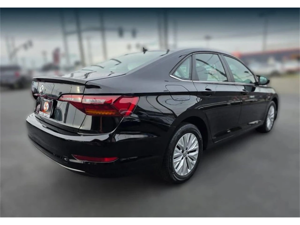 2019 Volkswagen A6 Jetta - Image 5 of 18