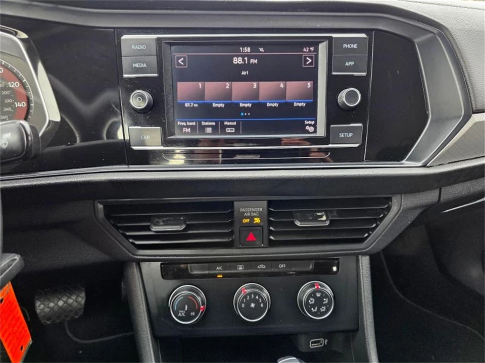 2019 Volkswagen A6 Jetta - Image 16 of 18