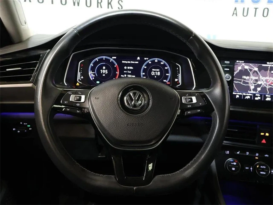 2019 Volkswagen A6 Jetta - Image 17 of 31