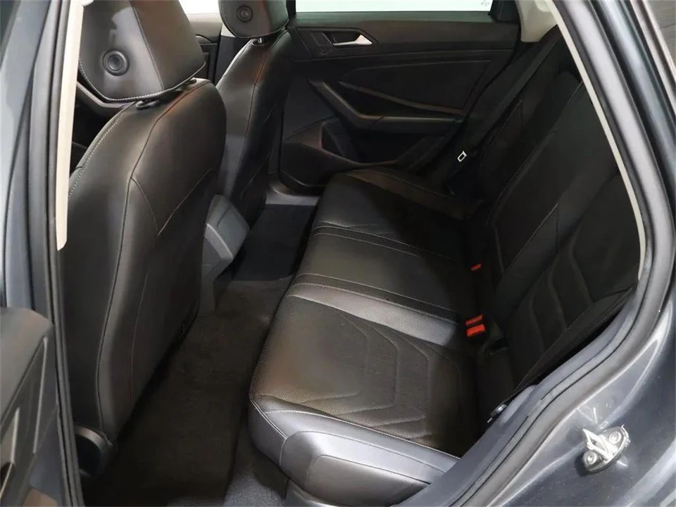 2019 Volkswagen A6 Jetta - Image 25 of 31