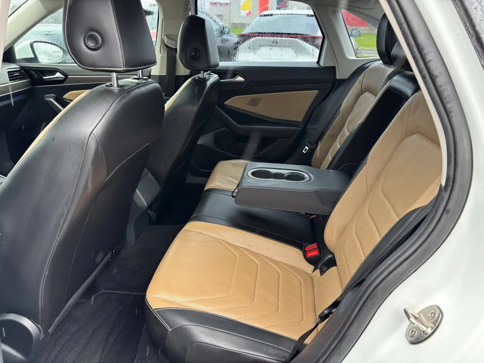2019 Volkswagen A7 Jetta - Image 16 of 20