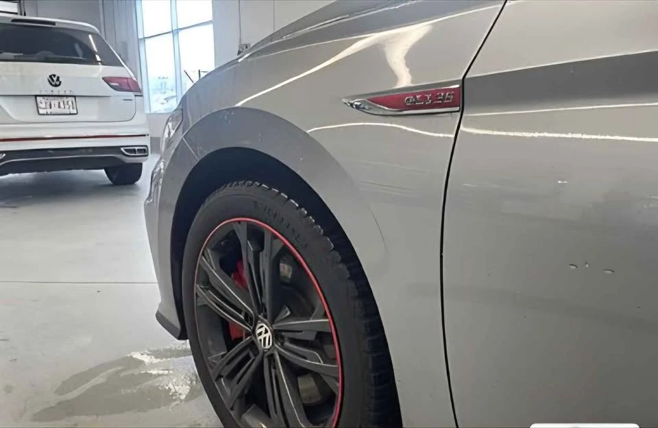 2019 Volkswagen A7 Jetta - Image 4 of 16