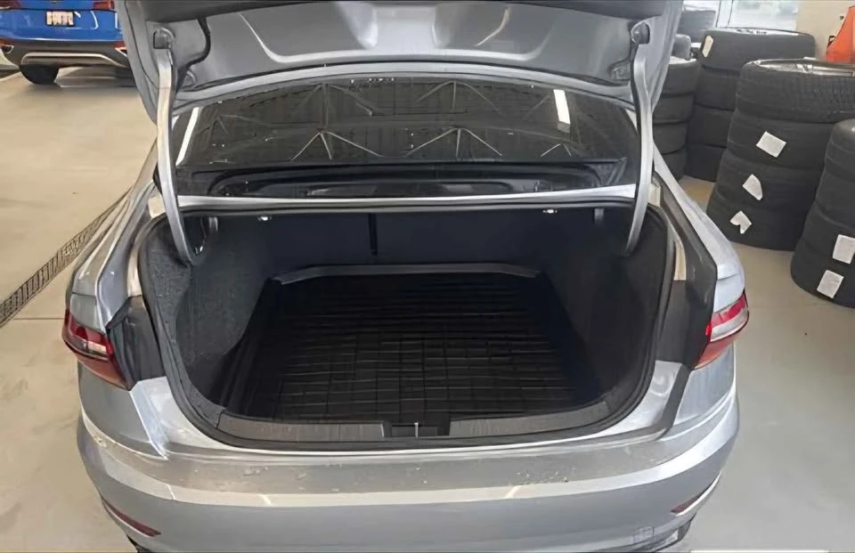 2019 Volkswagen A7 Jetta - Image 6 of 16