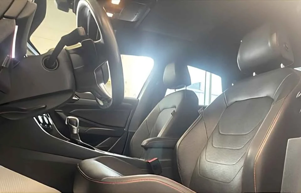 2019 Volkswagen A7 Jetta - Image 8 of 16