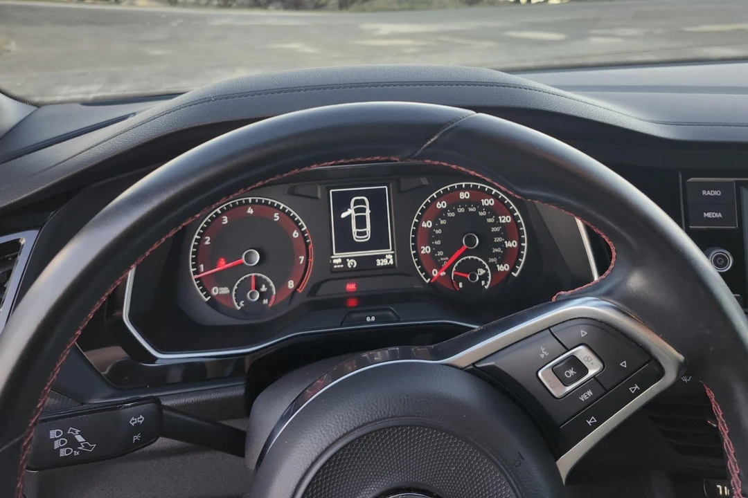 2019 Volkswagen A7 Jetta - Image 5 of 7