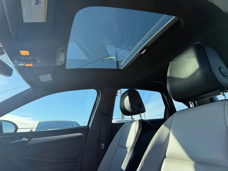2019 Volkswagen A7 Jetta - Image 8 of 14