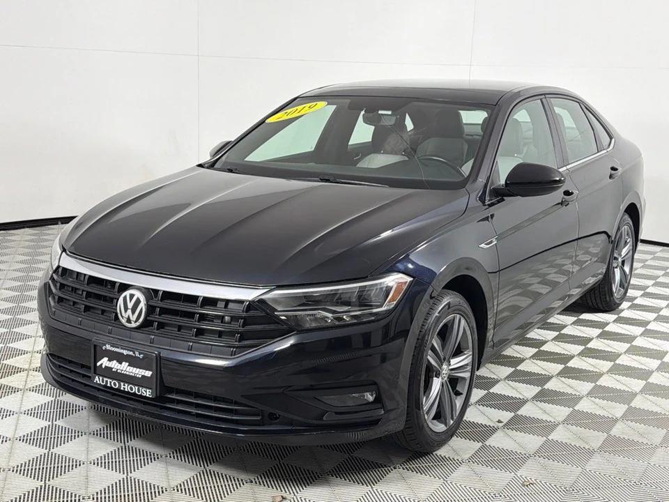 2019 Volkswagen A7 Jetta - Image 10 of 21