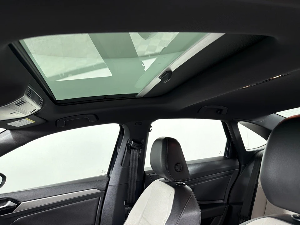 2019 Volkswagen A7 Jetta - Image 14 of 21