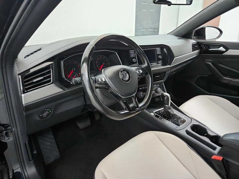 2019 Volkswagen A7 Jetta - Image 13 of 21