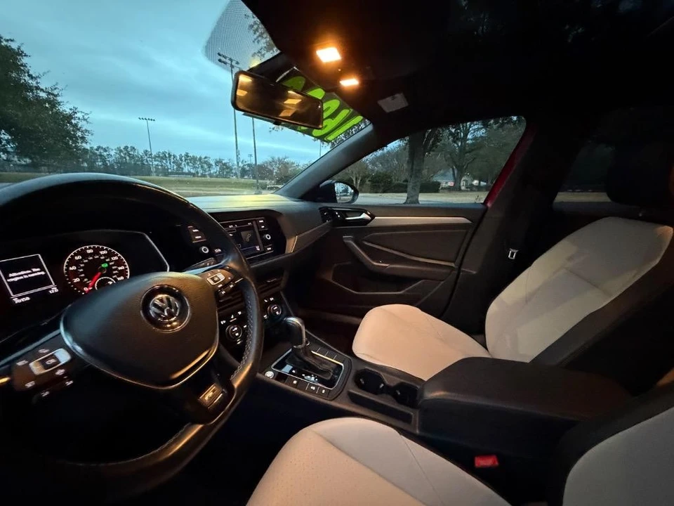 2019 Volkswagen A7 Jetta - Image 8 of 21