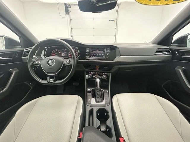 2019 Volkswagen A7 Jetta - Image 2 of 12