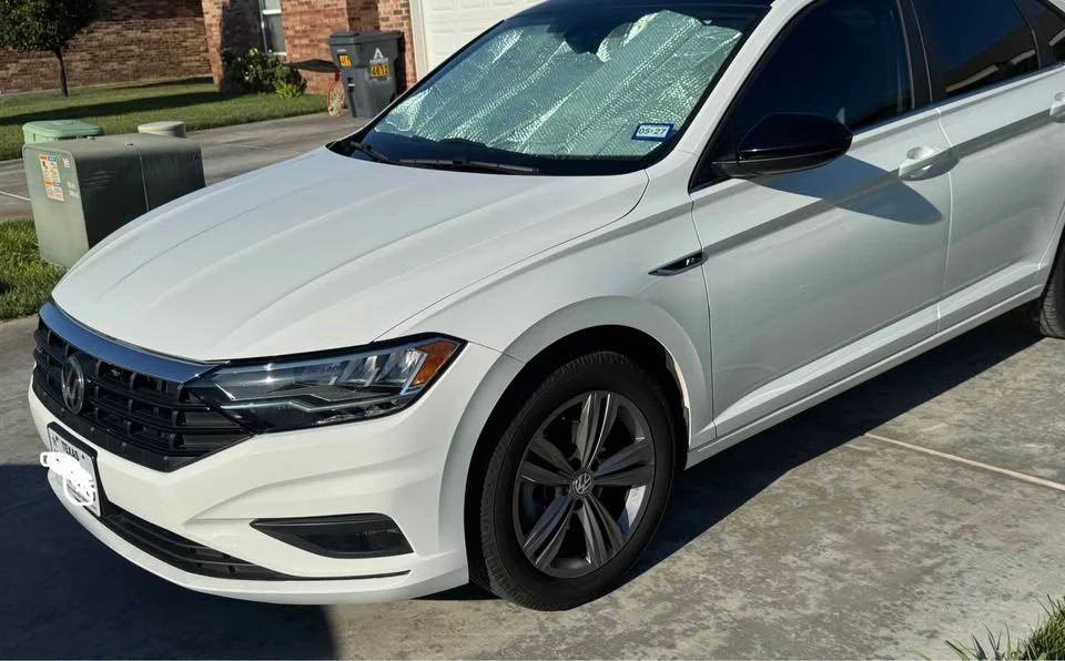 2019 Volkswagen A7 Jetta - Image 2 of 10