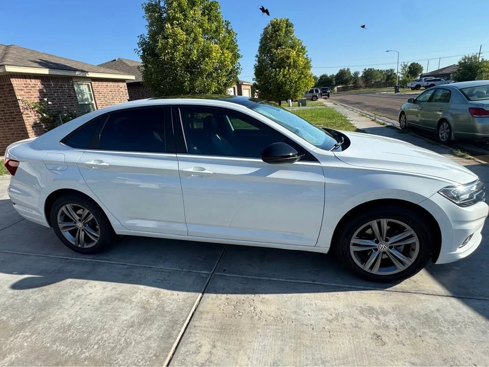 2019 Volkswagen A7 Jetta - Image 4 of 10