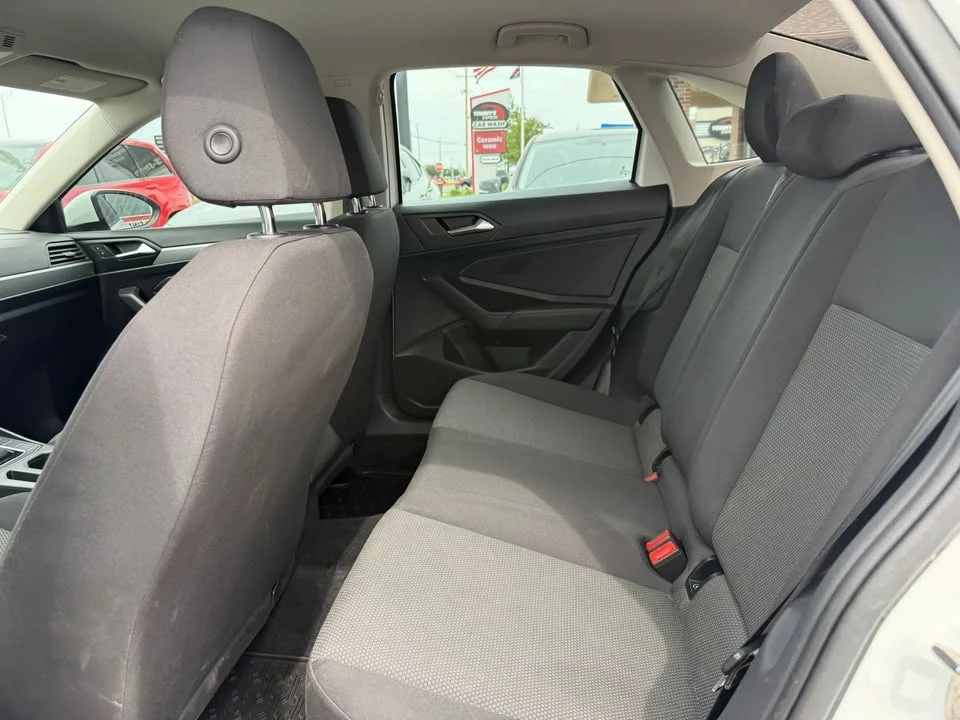 2019 Volkswagen A7 Jetta - Image 16 of 20