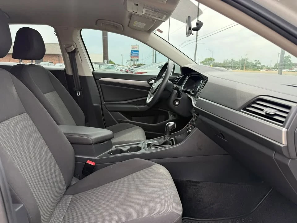 2019 Volkswagen A7 Jetta - Image 9 of 20
