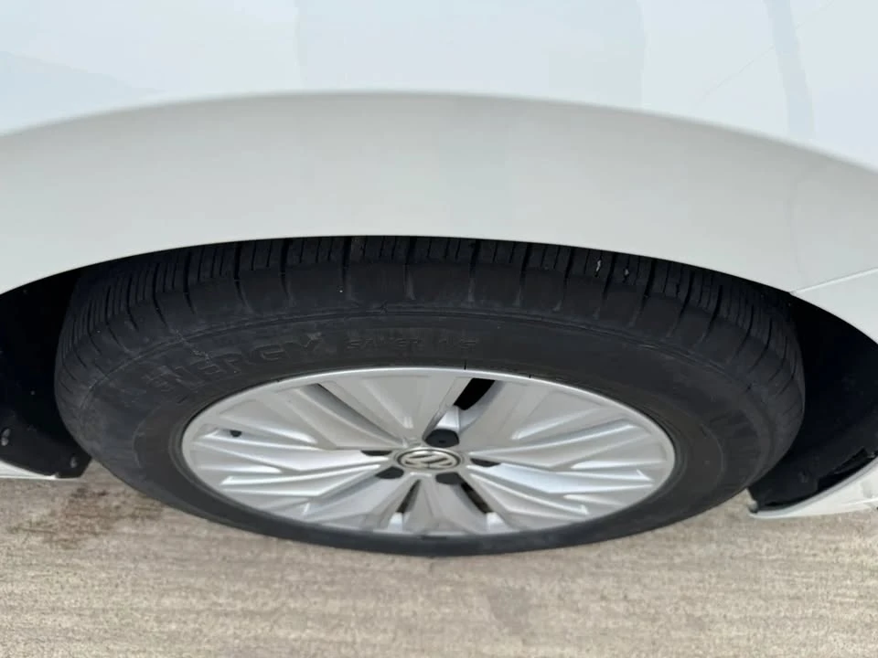 2019 Volkswagen A7 Jetta - Image 12 of 20