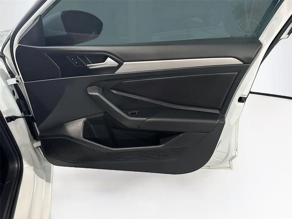 2019 Volkswagen A7 Jetta - Image 14 of 16