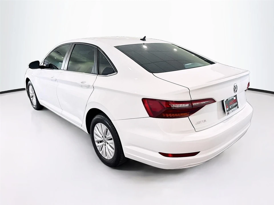 2019 Volkswagen A7 Jetta - Image 3 of 16