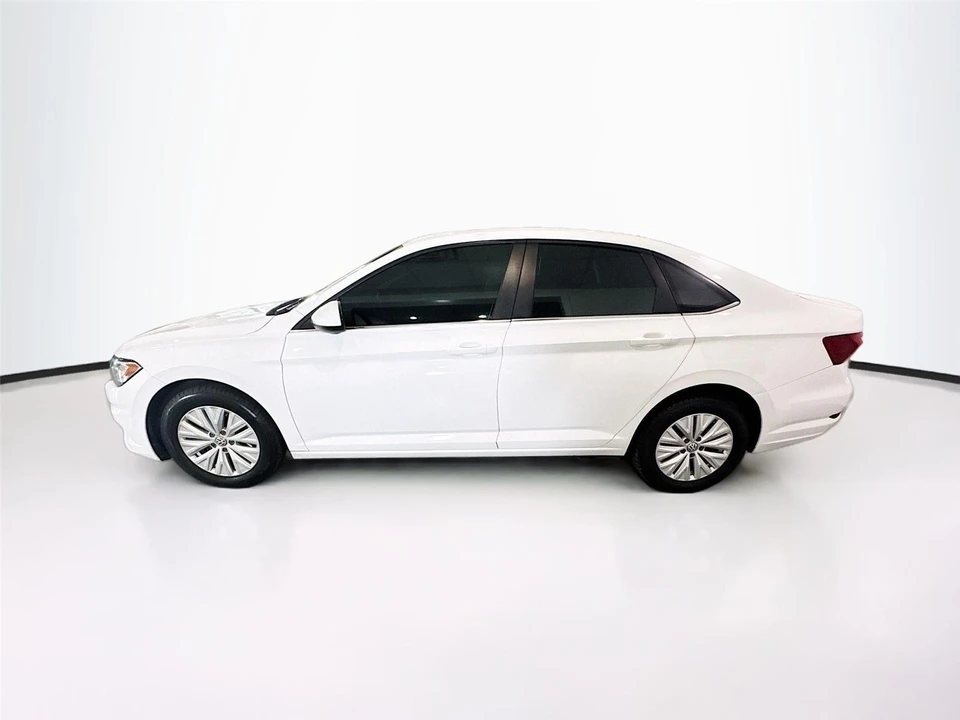 2019 Volkswagen A7 Jetta - Image 2 of 16
