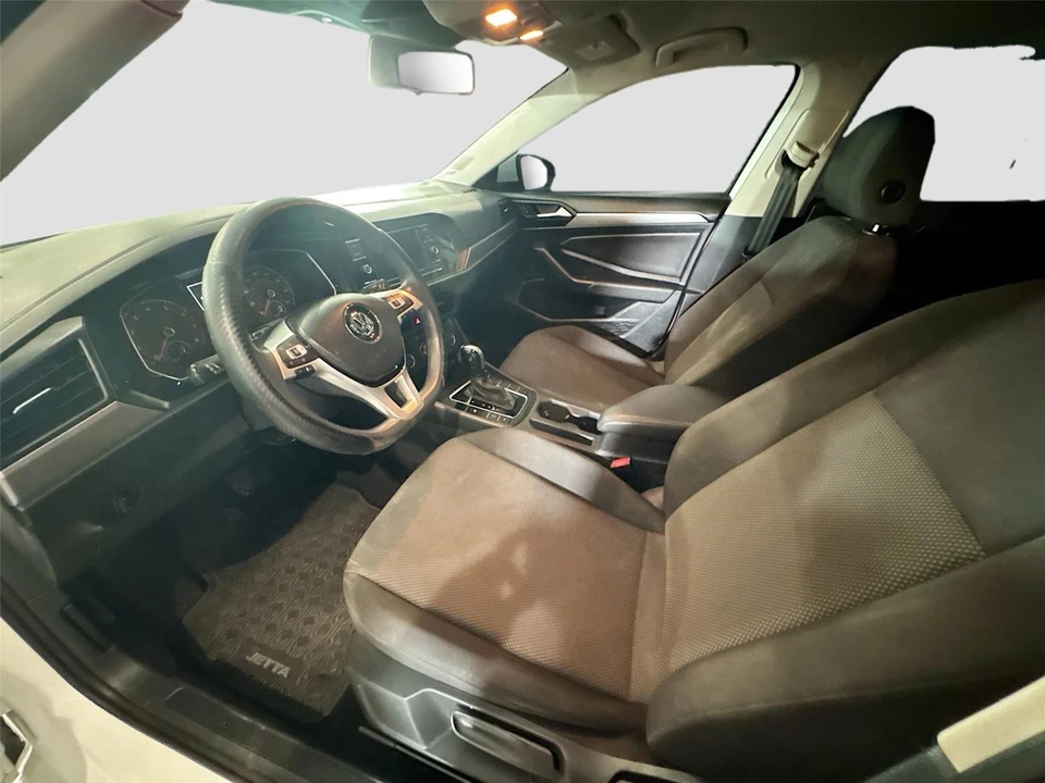 2019 Volkswagen A7 Jetta - Image 11 of 16