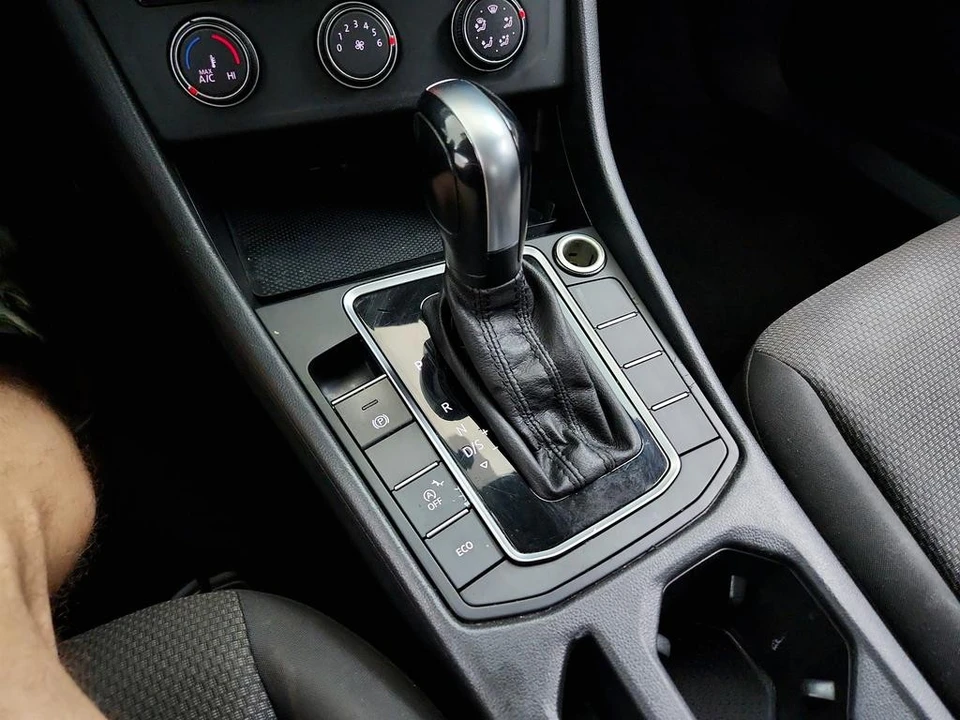 2019 Volkswagen A7 Jetta - Image 17 of 21