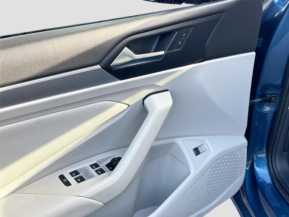 2019 Volkswagen A7 Jetta - Image 16 of 21