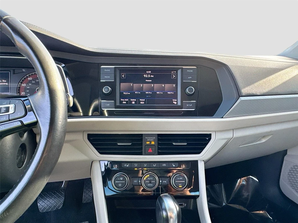 2019 Volkswagen A7 Jetta - Image 14 of 21