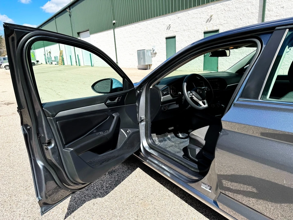 2019 Volkswagen A7 Jetta - Image 11 of 21