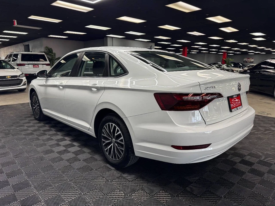 2019 Volkswagen A7 Jetta - Image 9 of 21
