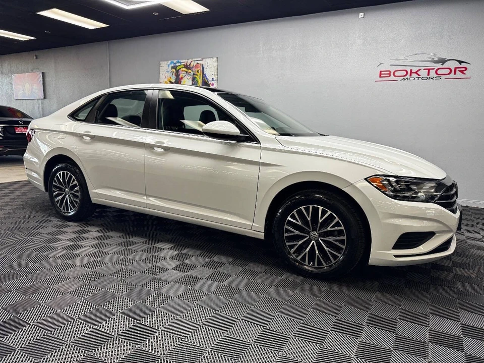 2019 Volkswagen A7 Jetta - Image 2 of 12