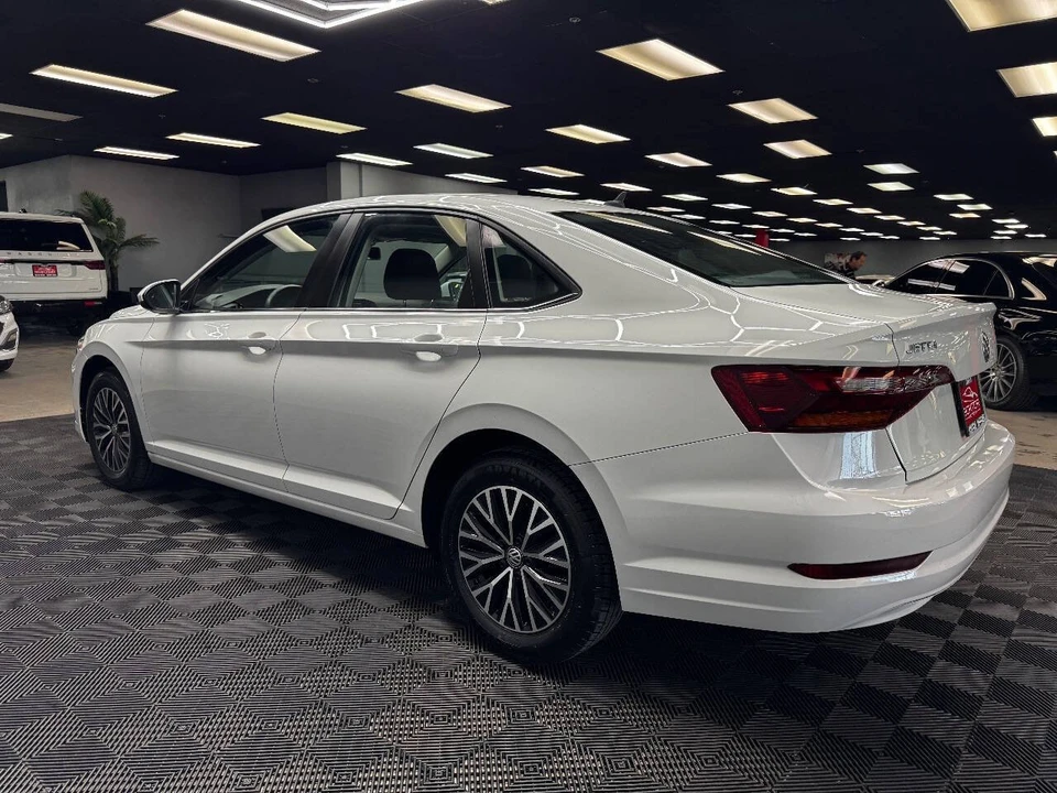 2019 Volkswagen A7 Jetta - Image 8 of 21