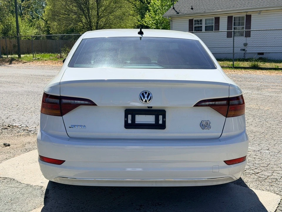 2019 Volkswagen A7 Jetta - Image 6 of 19