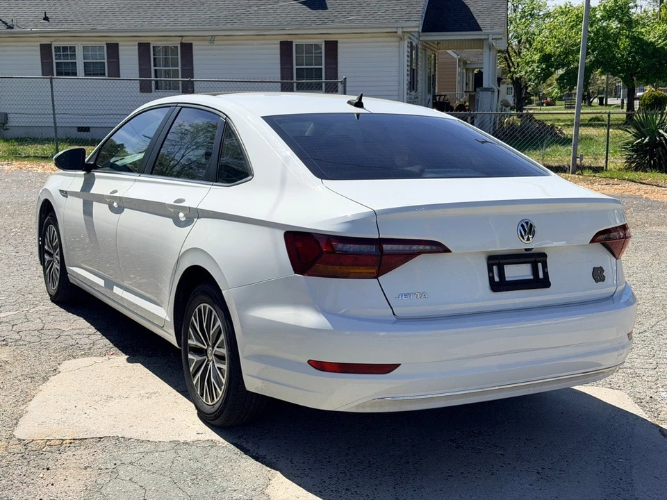 2019 Volkswagen A7 Jetta - Image 9 of 19