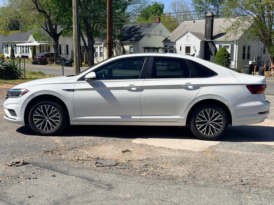 2019 Volkswagen A7 Jetta - Image 10 of 19