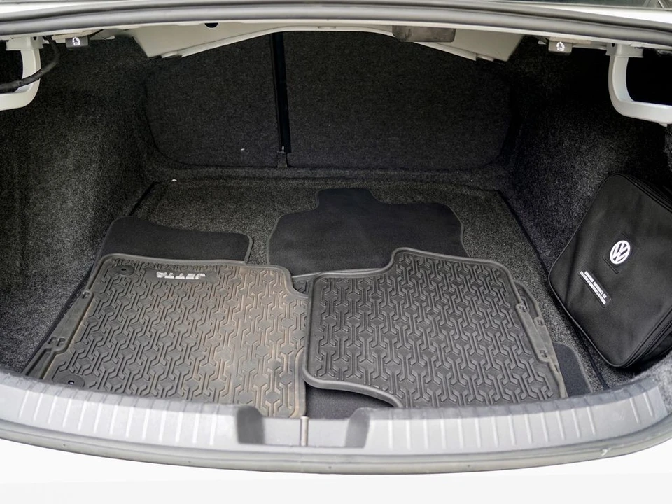 2019 Volkswagen A7 Jetta - Image 11 of 12