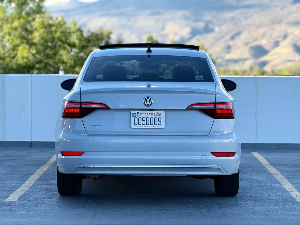 2019 Volkswagen A7 Jetta - Image 3 of 17
