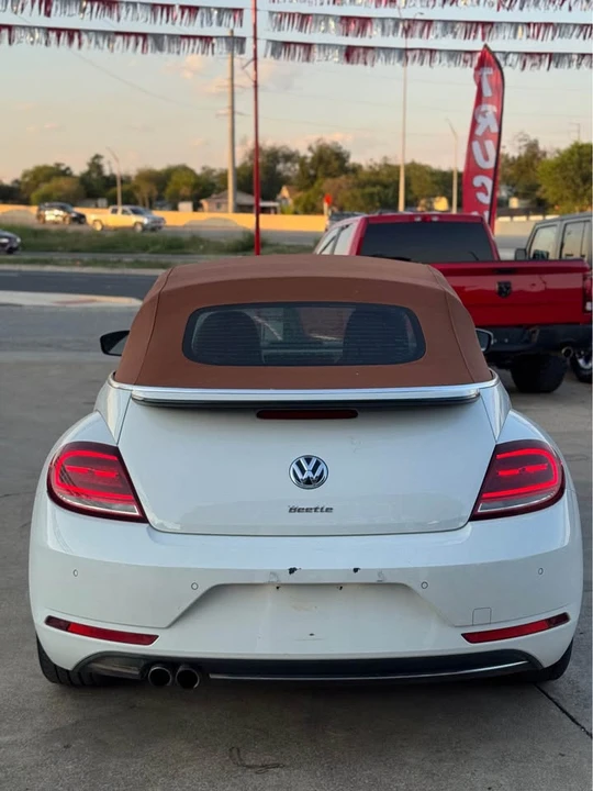 2019 Volkswagen A5 Beetle - Image 9 of 16