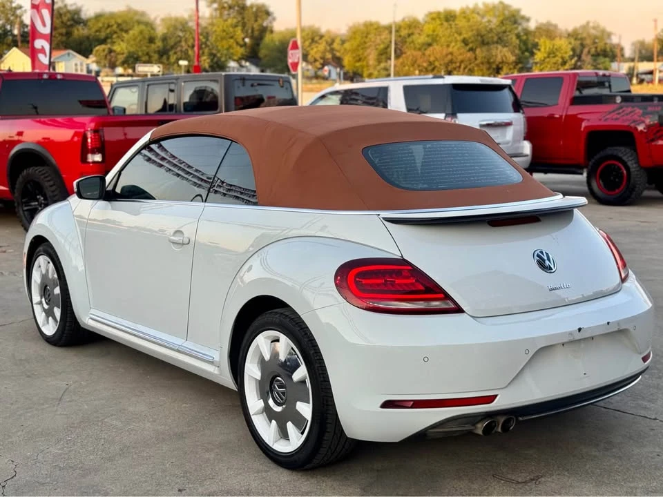 2019 Volkswagen A5 Beetle - Image 6 of 16