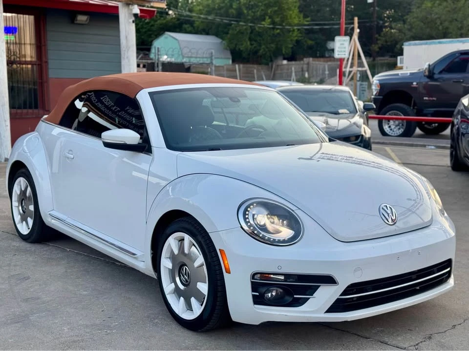 2019 Volkswagen A5 Beetle - Image 4 of 16