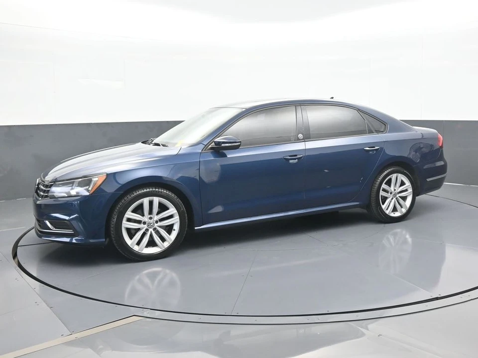 2019 Volkswagen Passat - Image 2 of 12