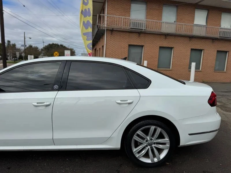2019 Volkswagen Passat - Image 9 of 12