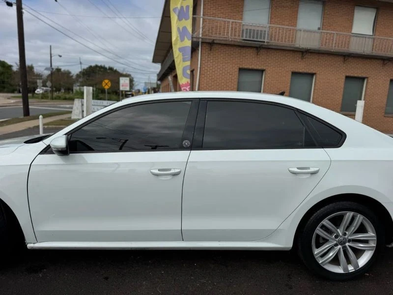 2019 Volkswagen Passat - Image 8 of 12