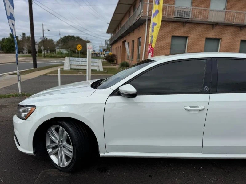 2019 Volkswagen Passat - Image 7 of 12