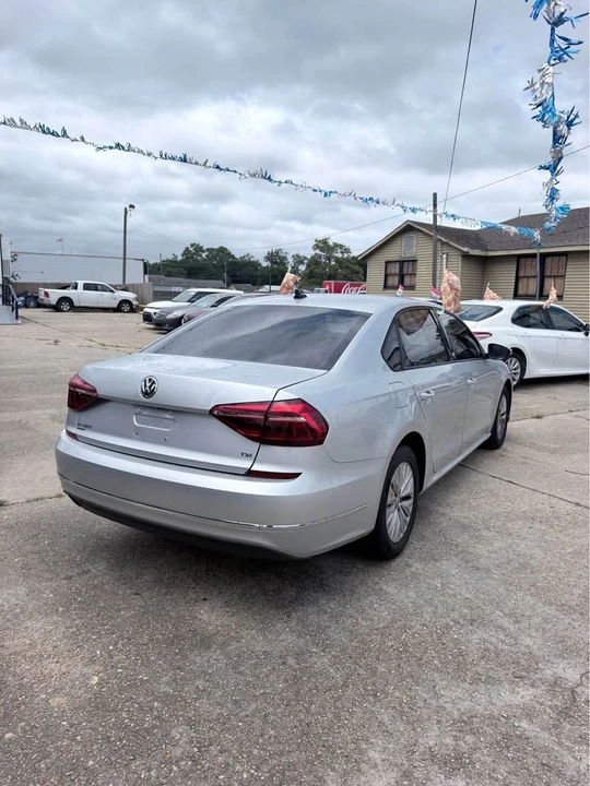 2019 Volkswagen Passat - Image 3 of 7