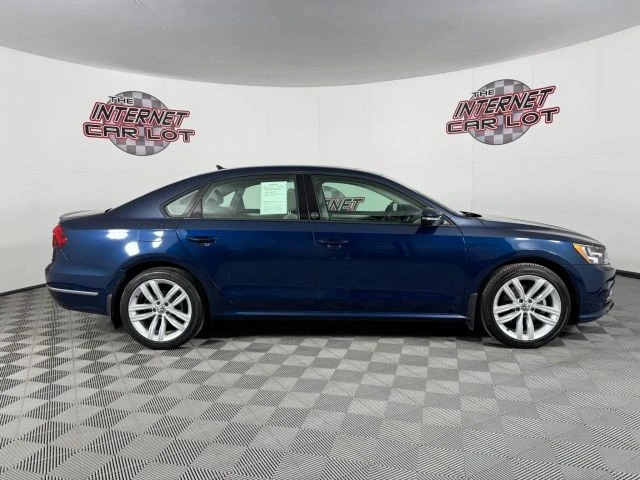 2019 Volkswagen Passat - Image 8 of 12