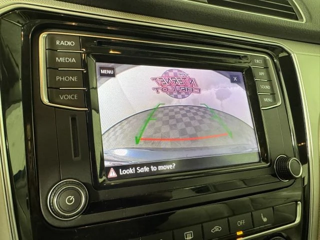 2019 Volkswagen Passat - Image 18 of 21