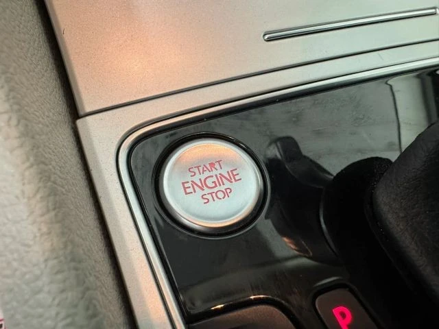 2019 Volkswagen Passat - Image 17 of 21