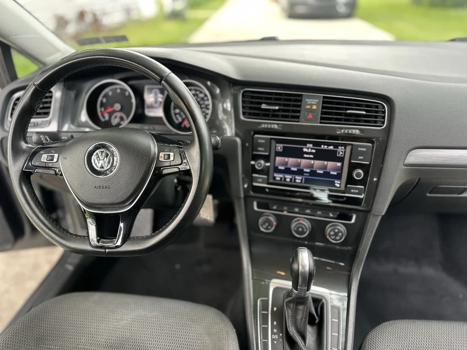 2019 Volkswagen Golf Mk7 - Image 11 of 16