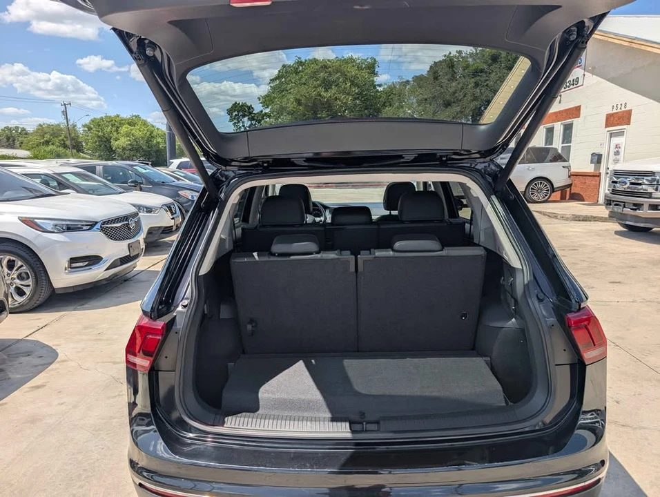 2019 Volkswagen Tiguan - Image 10 of 14